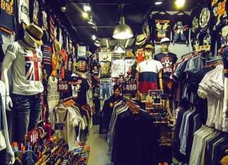 Lubisz chodzić w koszulkach z zespołami?