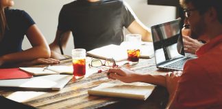 Outsourcing kadr i płac