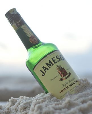Jameson whisky cena – co sprawia, że irlandzka whisky jest tak popularna? Jameson whisky cena – co sprawia, że irlandzka whisky jest tak popularna?