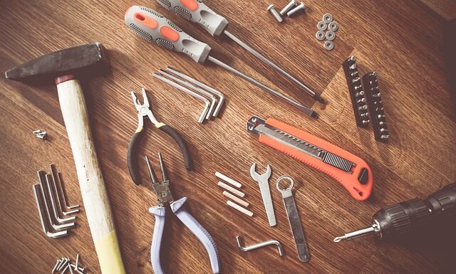 Jak się nazywa duży młot?