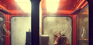 Jak się mówi mozaika czy mozaika?