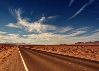 Jak naciągnąć pasek klinowy?