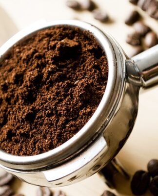 Jak wyczyścić młynek do soli?