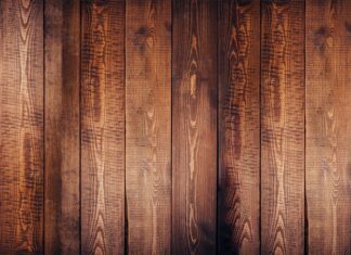 Czy deska kompozytowa nadaje się na schody?