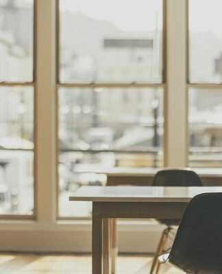 Jak umyć okna o dużej powierzchni? Jak umyć okna o dużej powierzchni?