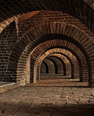 Czy trzeba mieć pozwolenie na tunel foliowy?