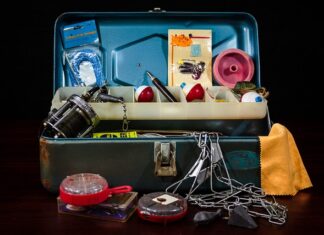 Jak zamontować haczyki do moskitiery?