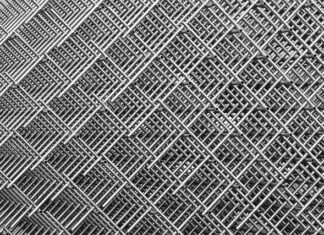 Ile kosztuje wymiana siatki w Moskitierze?