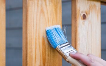 Do czego szczotka druciana?