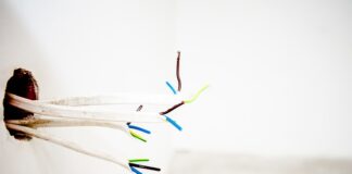 Jak podłączyć gniazdko ZigBee?