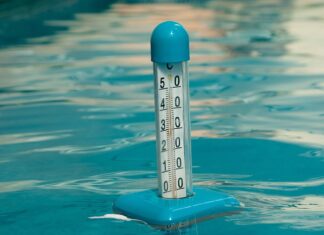 Jak zamontować stopnie drewniane na betonie?