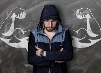 Od czego zależy moc silnika hydraulicznego?