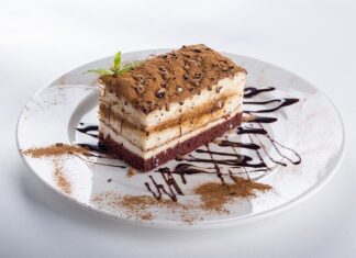 Dlaczego ciasto drożdżowe nie odchodzi od ręki?