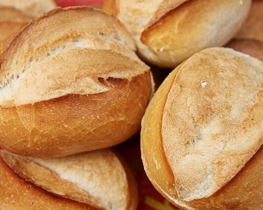 Dlaczego bułki drożdżowe wyszły twarde?