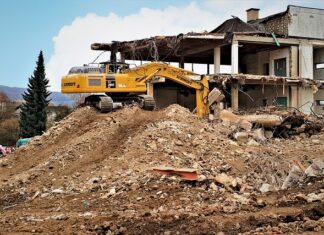 Ile trwa wyburzanie ściany?