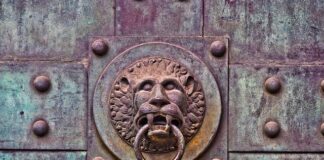 Ile J do kucia betonu?