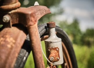 Czy auto odpali z uszkodzonym alternatorem?