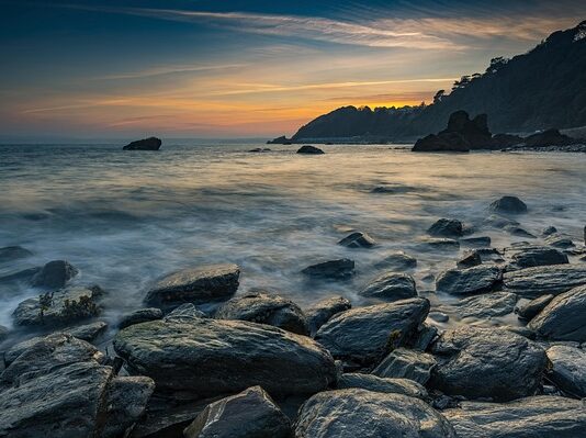Co na schody wewnętrzne żeby nie były śliskie?