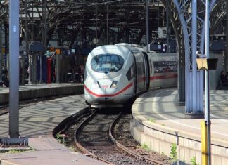 Czym odtłuścić plastikowe ramy okienne?