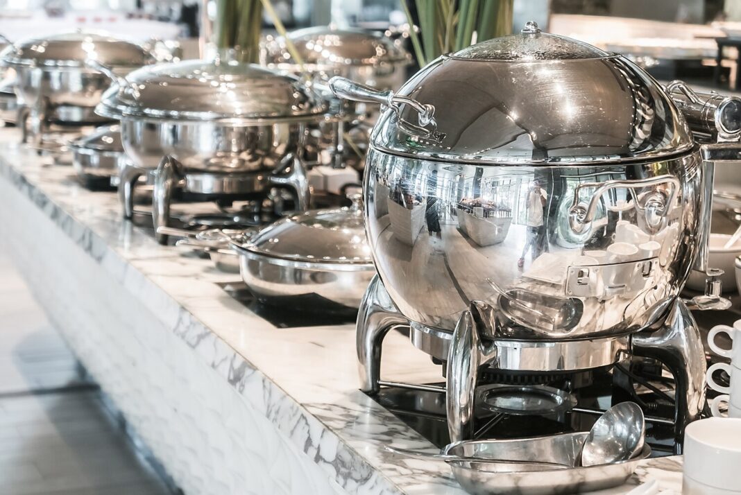 Czy wypożyczalnia sprzętu gastronomicznego to oszczędność dla małej firmy