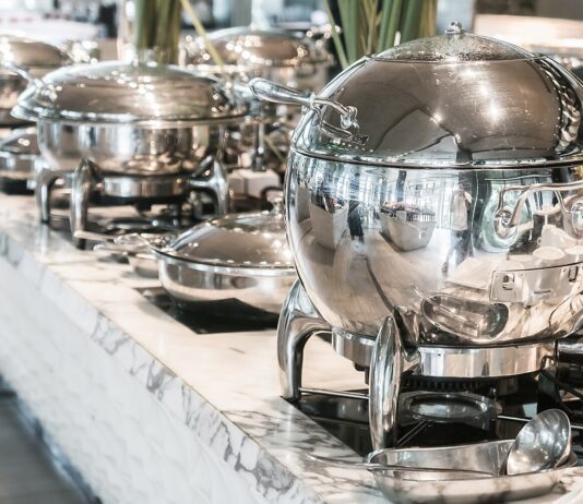 Czy wypożyczalnia sprzętu gastronomicznego to oszczędność dla małej firmy